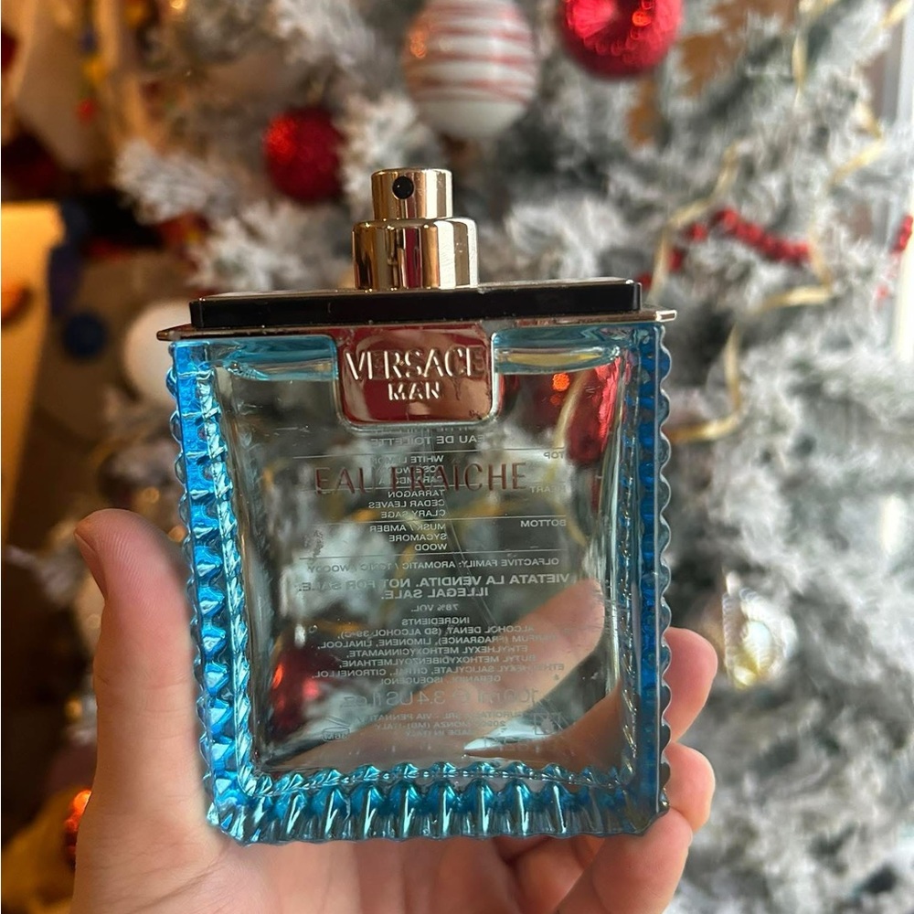 Versace Eau Fraiche Men’s Fragrance in Vibrant Blue